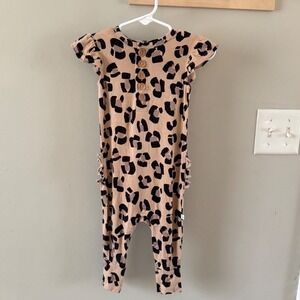 Posh Peanut Sasha leopard print ruffled capsleeve henley romper